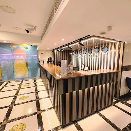 Saffron Hotel Дубай Екстер'єр фото