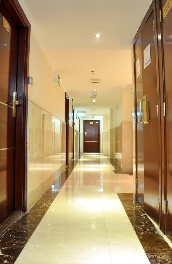 Saffron Hotel Дубай Екстер'єр фото