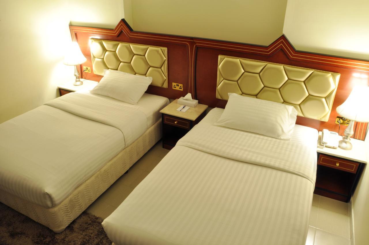 Saffron Hotel Дубай Екстер'єр фото